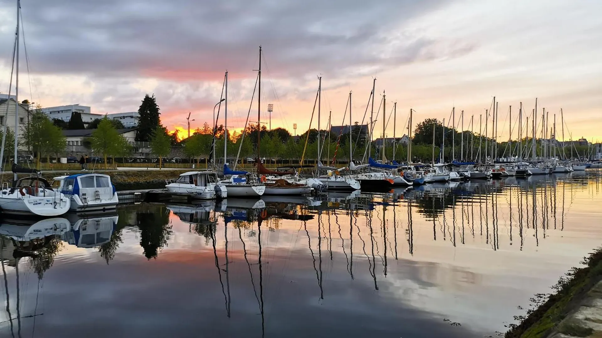 Maison A 1 Min Du Port De Vannes 0*,  France